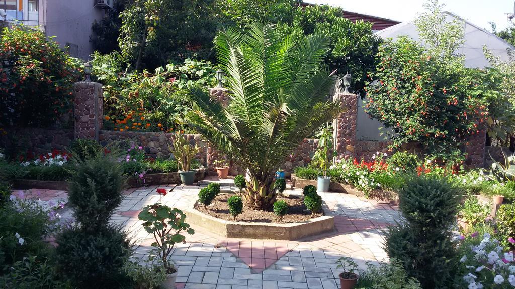 Guest House Roman/โกนิโอ ภายนอก รูปภาพ